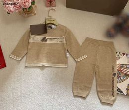 Luxury kids tracksuits designer toddler Knitted suit Size 73-110 Wool blend material new born baby sweater and pants Dec10