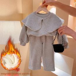 Girls Fall Pearl Gray Sweater Suit Baby Winter Clothes Plus Velvet Lapel Childrens Top Pants Fashion Birthday 2pcs Set 231220