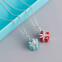Designer Brand Love Key Necklace Female Tiffays Box regalo Pesca Pesca Love Bow Clavicle Chain Batch