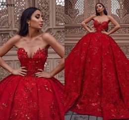 Gorgeous Red Ball Gown Prom Dresses Dubai Arabic Sweetheart Sexy Backless Lace Appliqued Formal Occasion Party Gowns Puffy Queen Dance Evening Pageant Dress AL5674