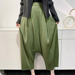 Women's Pants Capris Miyake 2024 Wrinkled Pants Women's Harlan Hanging Trouser Crop Pants Personalized Loose Plus Size Street Trendy Style 231219
