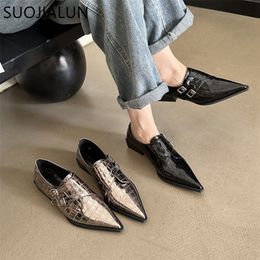 Dress Shoes SUOJIALUN Autumn Women Flat Shoes Fashion Pointed Toe Buckle Ladies Elegant Laofer Shoes Square Low Heel Casual Single Shoe 231219