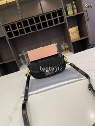 Designer Minutminut Leather Mini Handbag Metal Logo Detachable and Adjustable Shoulder Strap Single Shoulder Bag High Quality Black Womens Bag