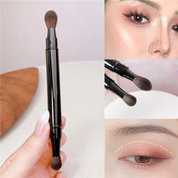 Makeup Brushes Portable Double-Headed Eyeshadow Nose Highlight Concealer Detail Blending Eyebrow Lip Makeup Brush Cosmetic Tools 231220