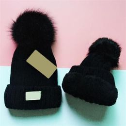 2018 Unisex Autumn Winter Plush knit men brand hats casual classic skull caps ski gorros hip hop women Bonnet beanies whole245v