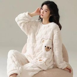 Women's Sleepwear INS Japan Bear Autumn Winter Warm Flannel Women Pyjamas Sets Thick Coral Velvet Soild Fleece Sleepwear Casual Flannel Homewear 231219