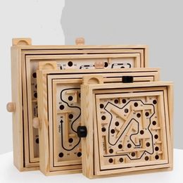 3D Puzzles Wooden Labyrinth Board Games For Children Ball Moving Maze Puzzle Handcrafted Toys Kids Table Balance Education Game 231219