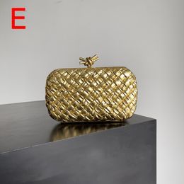 10A Borsa pochette di design di ALTA qualità Borsa da sera da donna da 20 cm Borsa per cosmetici in vera pelle Con scatola B65V