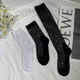 Socks & Hosiery designer Designer Stockings New Letter Hot Diamond for Women Fashionable Vertical Striped Mid tube sock Paris Same Versatile Fashion EMLL XUXP