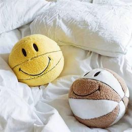 Smile Basketball Plush Toy Cute Ball Plushie Pillow Car Home Basketball Doll Smiley Ball Vent Throw Doll Creative Indoor Decor 231220