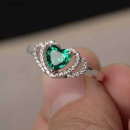 Solitaire Ring New Fashion Green Zircon Heart Ring Luxury Shiny Crystal Zircon Stone Ring For Women Wedding Engagement Rings JewelryL231220