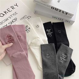 Men's Socks 2023 Autumn/winter New Ab Heel Embroidered Smiling Face Letter Mid Tube Socks Net Red Double Needle Stacked Socks Bh7b