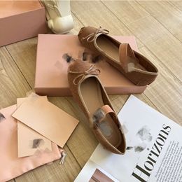 Miui Paris Flats Luxury Ballet Designer Professional Dance Shoes Satin Ballerinas Mm Platform Bowknot Shallow Mouth Single Shoe Flat Sandals Mary Jane 35-40