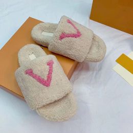 Chinelos casuais planos forrados de pele Sandálias com estampa floral quente sapatos chinelos de inverno