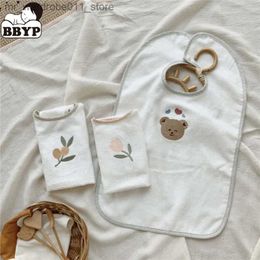 Bibs Burp Cloths Korean Baby's Sleeve Less Protective Clothing cotton Baby Bibs Bear Embroidery Baby Wear Bibs Q231219