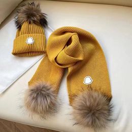 Childrens Scarf Winter Warmth Cosy Knit Pom Pom Hat Moncleir Boys Girls Fashion Outdoor Beanies Scarves Sets Suit Dust Bag