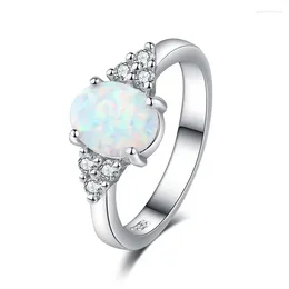 Cluster Rings Bettyue Fashion Trend For Women Pure And Fresh Style Ring With Oval Stone Join Wedding Party Charming Crystal Jewellry