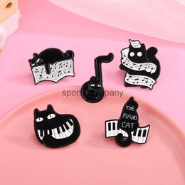 2024 Classic Music Metal Brooch Piano Cat Skull Phonograph Guitar Harp Accordion Violin Rock Disc Metal Badge Punk Lapel Pins Jewellery Fashion Accessory