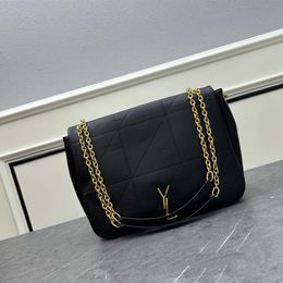 10A Top designer luxury women's shoulder bag Stylish leather clutch bag Three-letter design with metal chain