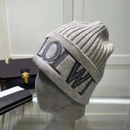 Berretto di design Berretti con teschio Cappelli lavorati a maglia di lusso per uomo Donna Cofani Cappello invernale Autunno Berretti con teschio termico Sci da viaggio Classico casual Cappelli aderenti all'aperto