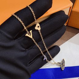 Designer Pendant Necklace Luxury Brand Letter Flower Pendants Gold Plated Stainless Steel Crystal Necklace Choker Chain Fashion Wedding Jewellery Gifts