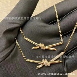 Designer's Brand Necklace High Edition Gold Plating Twisted 18K Rose Diamond Knot Full Chain Full