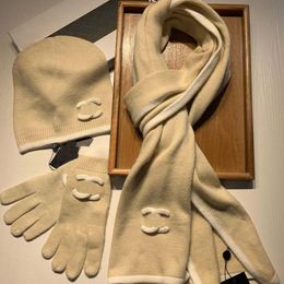 New Designer Scarf 3D Letter Wool Hat Women's Winter Warmth Three piece Set muffler Hat Gloves Fashionable and trendy shawls