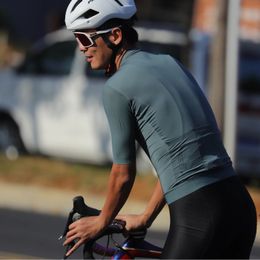 SPEXCEL Top Quality Short Sleeve Cycling Jerseys Pro Team Race Fit Lightweight and Breathable fabric for day ride 231220