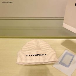 beanie designer women hat winter Warm womens hats Men cap with box brand mens caps fashion logo Dec 21