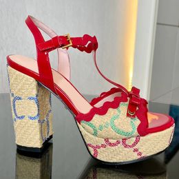 Lafite gräs sandaler designers skor för kvinnor mode lapptäcke klackar sko spännband 12 cm hög klack 35-42 med box damplattform häl designer sandal