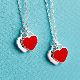 2024 Designer t Family's Double Love Red Necklace S925 Sterling Silver Collar Chain Short Enamel Internet Gift for Girlfriend