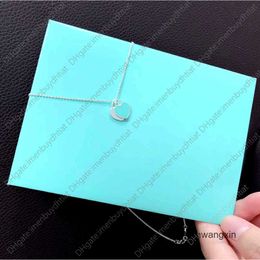 761i Pendant Necklaces Blue Box Love Heart Designer Necklace for Woman Couple Ceramics 45cm Red Pink Collarbone Chain Fashion Girls Jewelry Womens Luxury Desi