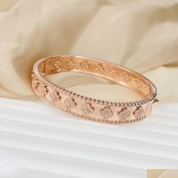 Designer Bracelets Cleef Clover Bracelet Van Bangle For Women 18K Gold Plated Fl Crystal Diamond Four Leaf Sweet Flower Cuff Drop De Dhnbq