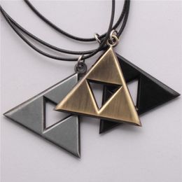 The Legend of Zelda Triangle Logo Pendant Necklace For Men Jewellery With Leather Rope Size4 5 4 5cm Blister Package319R