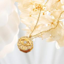 Pendants Amaiyllis 18K Gold Devil's Eye Inlaid Zircon Irregular Medal Pendant Necklace Simple Evil Jewelry For Women
