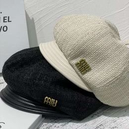 Designer Miui Miui Cap Hat Miao Metal Letter Large Edition Beret New Autumn/winter Leather Brim Painter Newspaper Girl Hat Small Fragrant Octagonal Hat