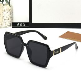 luxury Sunglasses polaroid lens Designer letter womens Mens Goggle senior Eyewear For Women eyeglasses frame Vintage Metal Sun Gla189I