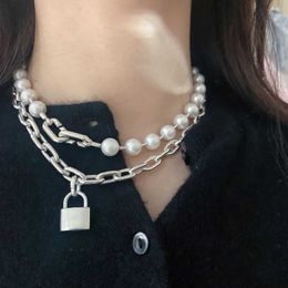 2024 Designer t Family Fashion Niche Exaggerates Personality Design Lock Head Pearl Necklace Women's High-end Sense of Ol Double Layer Collarbone Chain