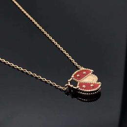 vanty cleefty Four Leaf Grass Ladybug Necklace Women's High Rose Gold Lock Bone Chain Jewellery