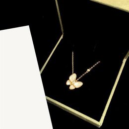 Chains Fashion Classic Butterfly Pendant S925 Silver Necklace Mother Of Pearl Shiny Clavicle Chain Elegant Jewelry263s