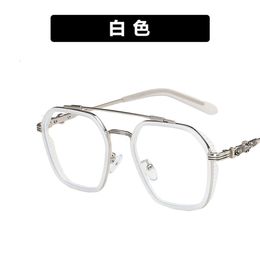 Ch Cross Sunglasses Frames Designer Chromes Womens Double Eyeglass Frame Men's Trendy Myopia Equipped Retro Black Gold Eyes Heart Glasses 2024 High Quality 7eyy