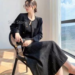 2023 Autumn Fashion High end Jacket Waist Slimming Skirt Two piece Set Temperament Small Fragrance Suit skirt sets 231221