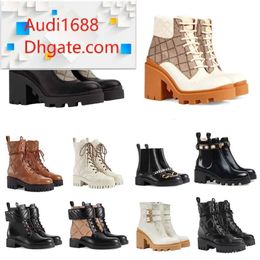 Designers Brand Luxury Boots Lace-Up High Quality Men Women Real Leather Half Boot Classic Style Shoes Winter Fall Snow Nylon Canvas Ankle 35-426