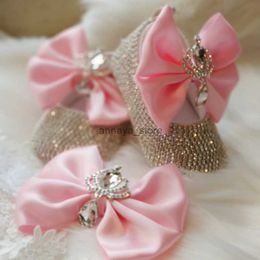 Athletic Outdoor Dollbling Newborn Photography Baby Girl Royal Crown Personalized Gift Nursery Deco Bling Pink Rhinestone Shoes Headband SetL2312099