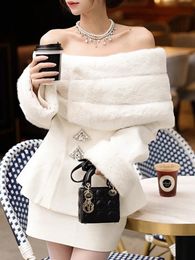 EWQ Luxury High end Fur Patchwork Slash Neck Slim Fit Diamond Design Coats White Mini Skirts Two pieces Autumn Winter 2023 231220
