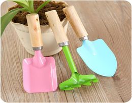 3 pcs Kids Manual Shovel Candy Colour Garden Tools Mini Metal Trowel with Wooden Handle Gardening Rake Children4482207