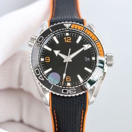 Mens Watch 8900 Automatic Mechanical Movement Watch 43mm Business Fashion Sapphire Diving Waterproof Fashion Designer Watch Montre Luxe Rubber Strap