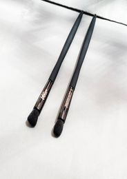 Velvet Luxe Effortless Eye Crease Makeup Brush 320 Black Diamond high qaulity Eyeshadow Blending Brush2264265