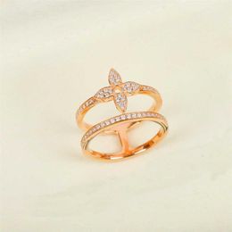 2022 Top quality S925 silver charm punk band ring with diamond and flower shape in rose gold plated for women wedding Jewellery gift253Z