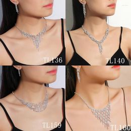 Pendant Necklaces Luxury Crystal Tassel Bride Jewelry Set Rhinestone V Shape Silver-plated Wedding Dress Banquet Necklace Earring Ladies